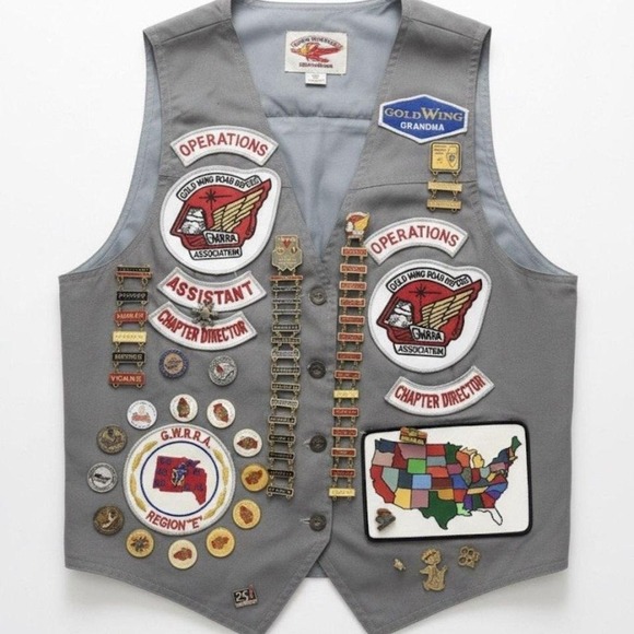 The Unbranded Brand Jackets & Blazers - Dark Grey Gold Wing Road Riders Vest w Patches Pins Eclectic Grandma Unique Sz S